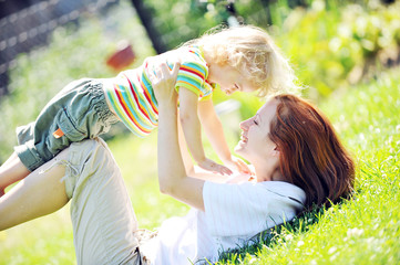 Obraz premium mother and daughter