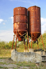 Silos à grains abandonnés © tobago77