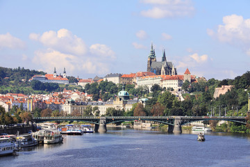 Obraz premium Summer Prague gothic Castle above River Vltava
