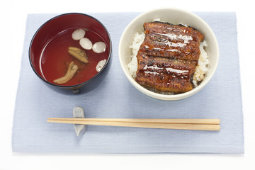 鰻丼と肝吸い
