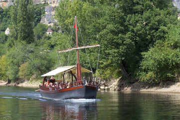 Gabare sur la Dordogne