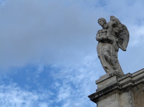 Angelo mio prega per me