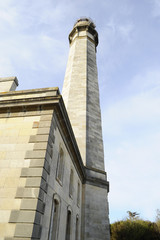 costruzione con faro