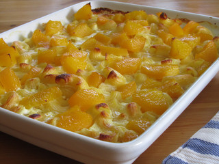 Topfenauflauf mit Pfirsich