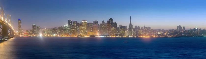 Crédence de cuisine en verre imprimé San Francisco Panorama haute résolution de la ligne d& 39 horizon de San Francisco au crépuscule