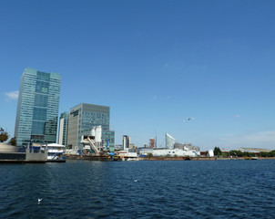 Fototapeta na wymiar London Docklands Water View