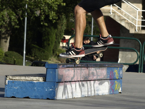 skateboard