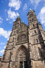 Fototapeta na wymiar St. Lorenz Church - Nürnberg/Nuremberg, Germany