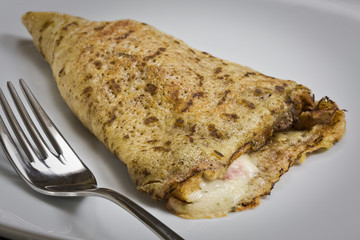 Crêpe de jamon y queso.