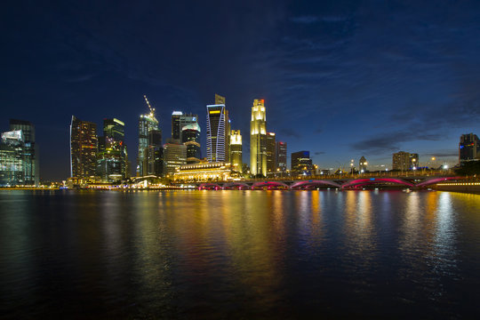 Singapore City Skyline at Blue Hour © David Gn