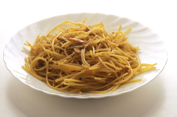 Spaghetti aio oio e peperoncino - Cucina romana