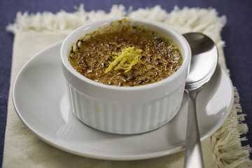 horizontal creme brulee