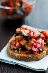 Toast with vegetable ragout