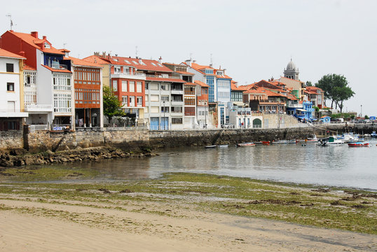 Bah&iacute;a de Luanco, Asturias