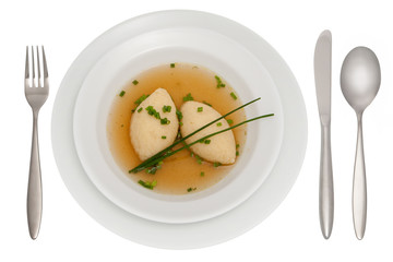 Suppe mit Grießnockerl