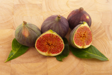 Figs on wooden timber