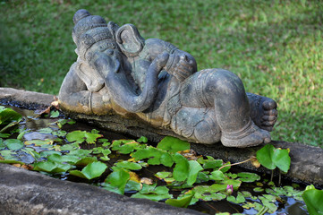 Ganesha liegend