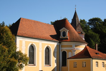 Fototapeta na wymiar Wallfahrtskirche Freisinger Wies