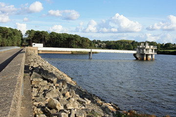 Barrage de la Chèze