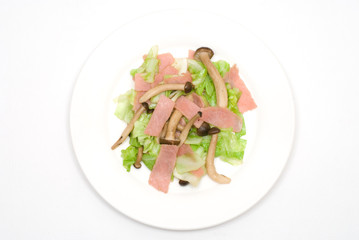 ハムときのことキャベツの炒め物