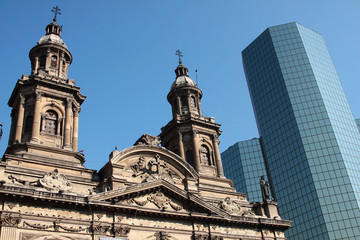 Fototapeta na wymiar cattedrale a santiago del cile