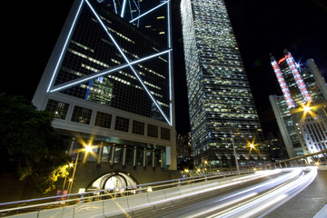 Fototapeta premium Traffic through downtown in Hong Kong