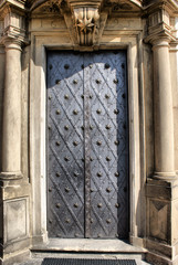 castle door