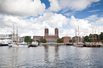 Fototapeta na wymiar Oslo City Hall in central Oslo