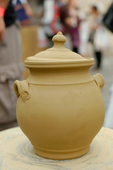 Clay pot