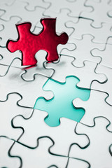 Obraz premium Final piece to complete jigsaw puzzle
