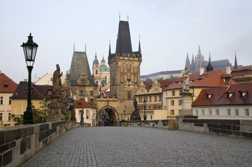 Fototapeta na wymiar Prague in morning - loof fom Charles bridge to st. Vitus