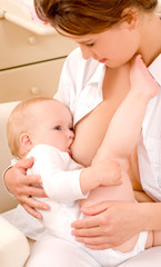 Obraz na płótnie Canvas Breastfeeding