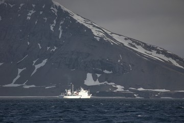 Ship in the Arctic (Spitsbergen)