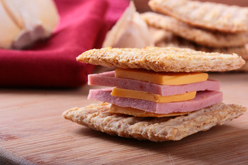 Wheat crackers