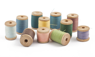 Wooden multicolored thread coils