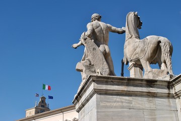 Fototapeta premium Statue dei dioscuri e Torrino del Quirinale - Roma - Italia