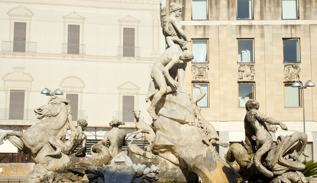 Fontana di Artemide, Siracusa