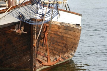 Altes Boot in Stockholmer Hafen
