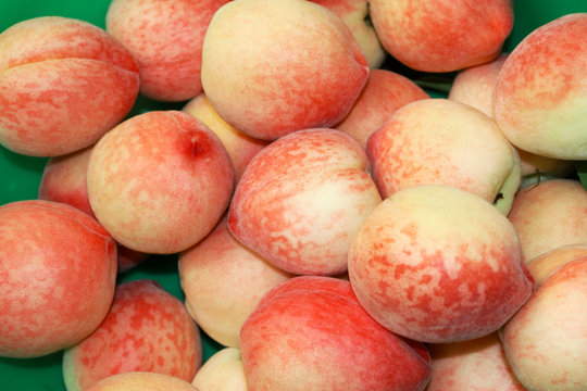 fruit - peaches