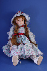 Bambolina in porcellana