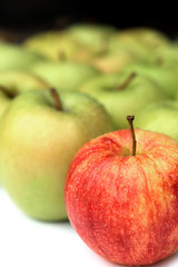mela Royal Gala con mele Golden Delicious