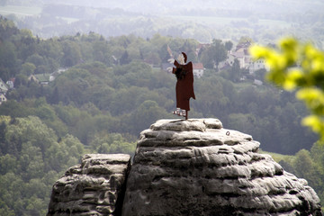 Die Mönchfigur auf dem Mönch (Bastei)