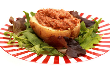 Jacket Potato with Minced Beef and Onions