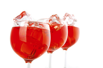 wine and ice cubes