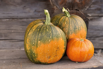 В деревенском стиле.