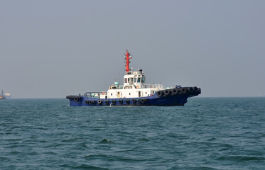 Tug boat