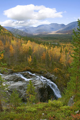 Falls among the northern mountains
