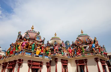 Zelfklevend Fotobehang Sri Mariamman Temple in Singapore © BlueOrange Studio