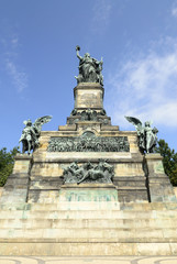 Fototapeta na wymiar Niederwalddenkmal