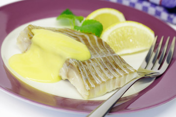 Seelachsfilet mit Hollandaise